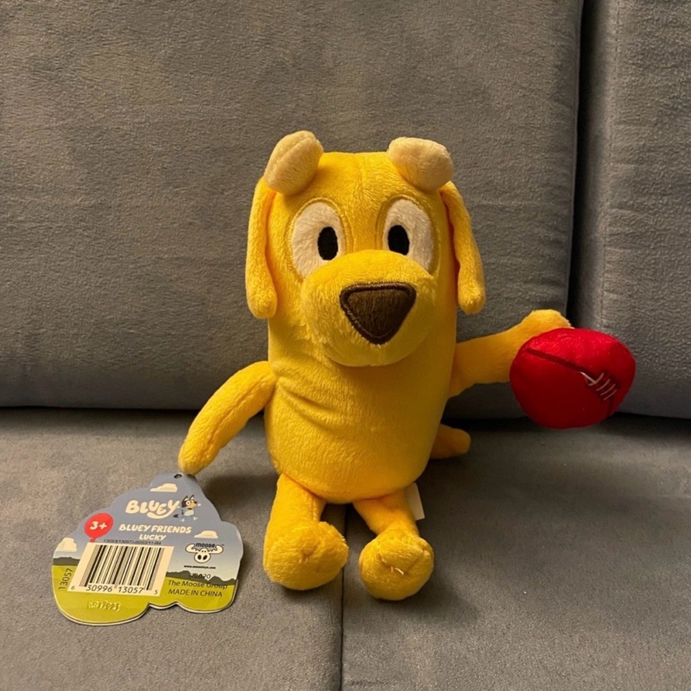 Lucky Bluey Friends NWT